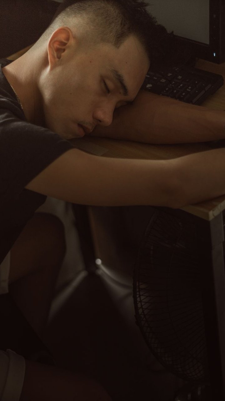 Emotional Burnout: 5 Signs You're Nearing Your Limit